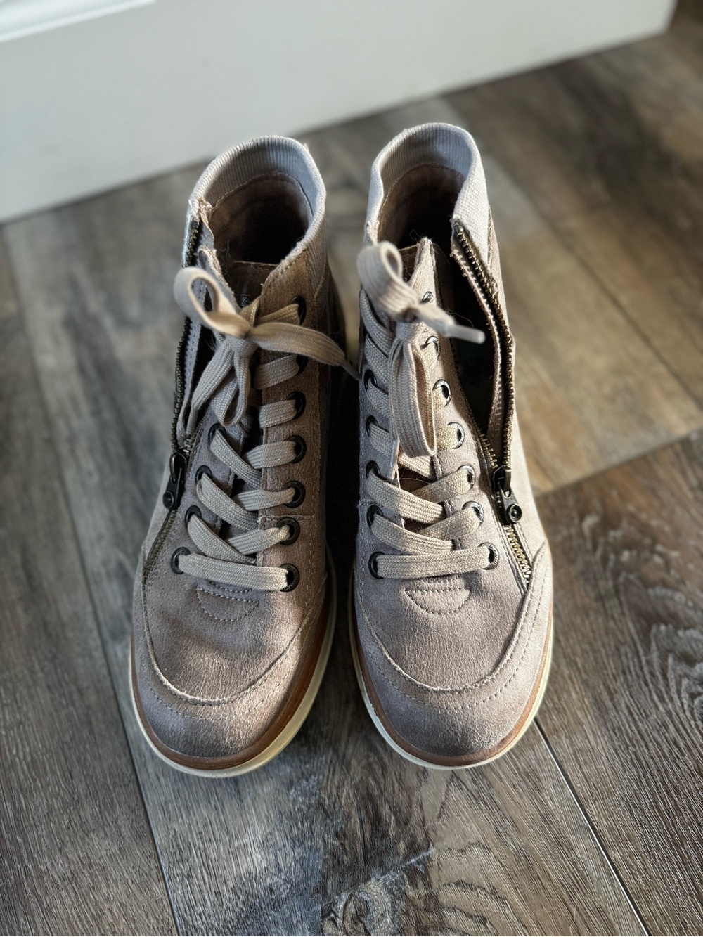 Blowfish Taupe Suede Platform Lace-Up Sneakers with Side Zip - Picture 2 of 3